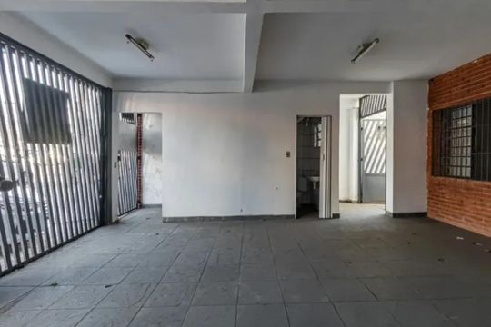Garagem de casa à venda com 6 quartos, 210m² em Instituto de Previdencia, São Paulo