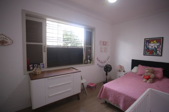 Casa à venda com 5 quartos, 340m² em Gutierrez, Belo Horizonte