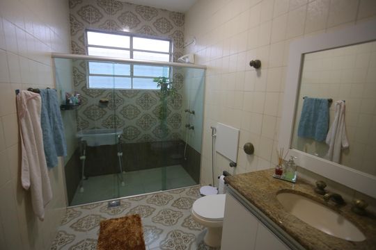 Casa à venda com 5 quartos, 340m² em Gutierrez, Belo Horizonte