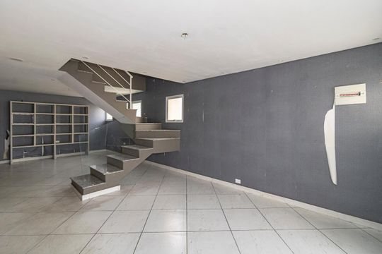 Casa de Condomínio para alugar com 3 quartos, 230m² em Planalto Paulista, São Paulo