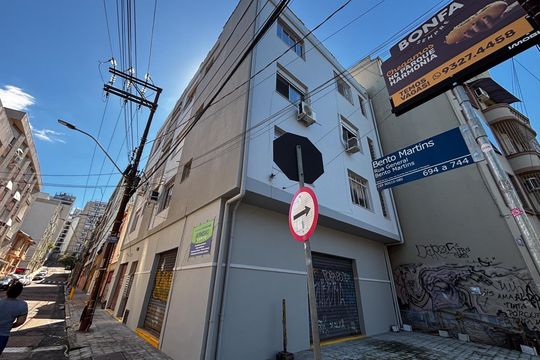 Fachada de apartamento à venda com 1 quarto, 44m² em Centro Histórico, Porto Alegre