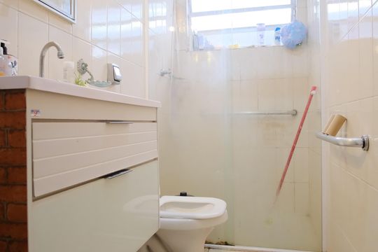 Banheiro de serviço de casa à venda com 4 quartos, 139m² em Vila Gomes Cardim, São Paulo