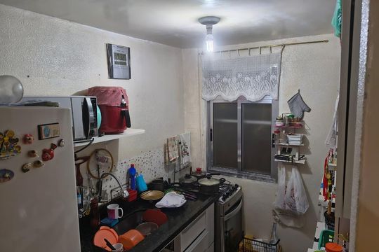 Cozinha de apartamento para alugar com 2 quartos, 48m² em Parque Nações Unidas, São Paulo