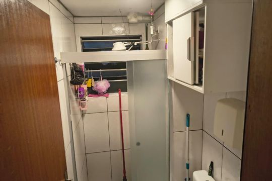 Banheiro de apartamento para alugar com 2 quartos, 48m² em Parque Nações Unidas, São Paulo
