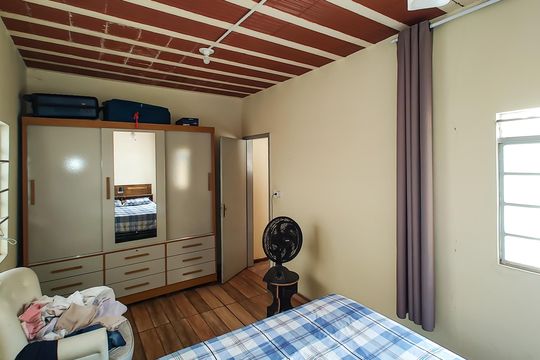 Casa à venda com 3 quartos, 200m² em Conjunto Cristina (sao Benedito), Belo Horizonte