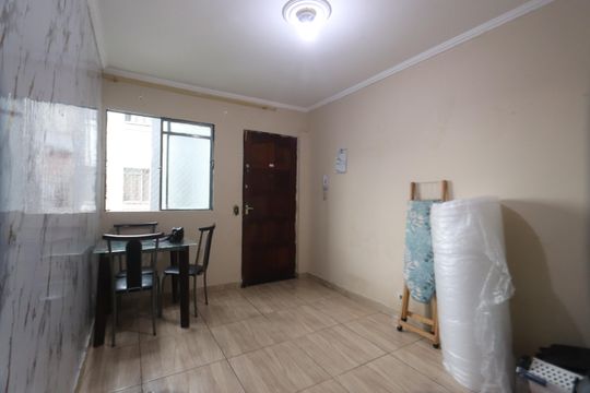 Sala de apartamento à venda com 2 quartos, 46m² em Fazenda da Juta, São Paulo
