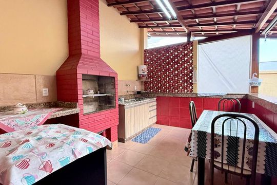 Casa à venda com 3 quartos, 250m² em Salgado Filho, Belo Horizonte