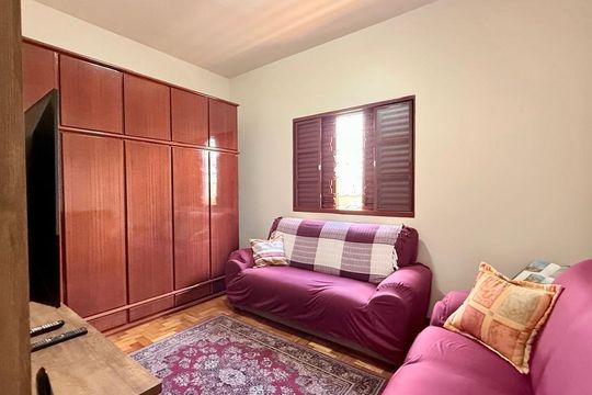 Casa à venda com 3 quartos, 250m² em Salgado Filho, Belo Horizonte