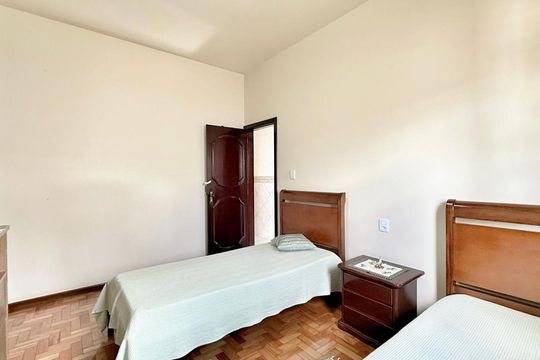 Casa à venda com 3 quartos, 250m² em Salgado Filho, Belo Horizonte
