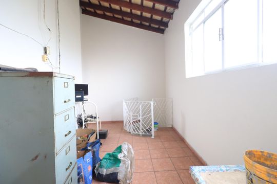 Quarto de Serviço de casa à venda com 3 quartos, 144m² em Vila Esperança, São Paulo