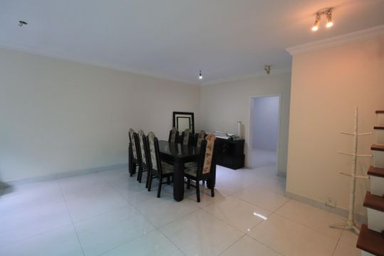 Sala de casa à venda com 3 quartos, 144m² em Vila Esperança, São Paulo