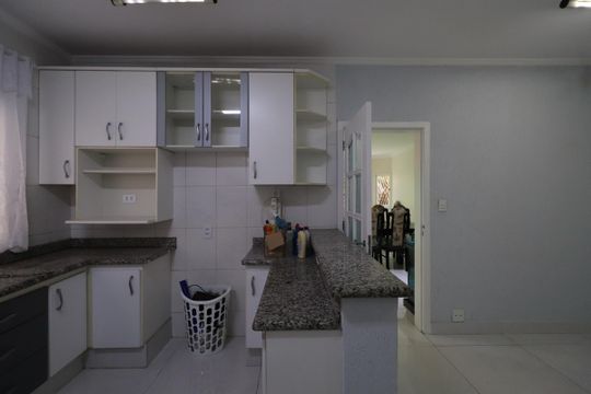 Cozinha de casa à venda com 3 quartos, 144m² em Vila Esperança, São Paulo