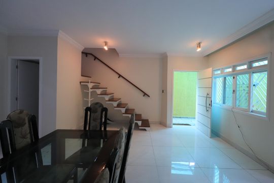 Sala de casa à venda com 3 quartos, 144m² em Vila Esperança, São Paulo