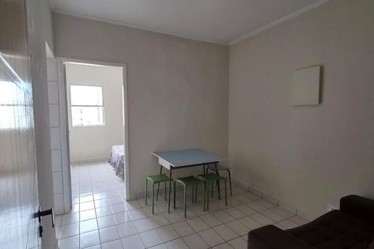 Sala de apartamento para alugar com 1 quarto, 40m² em Boa Vista, São Vicente
