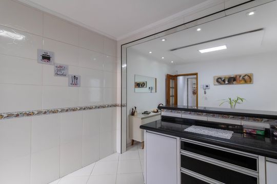 Cozinha de casa à venda com 3 quartos, 165m² em Vila Rosalia, Guarulhos