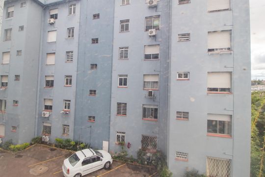 Vista de apartamento à venda com 1 quarto, 38m² em Azenha, Porto Alegre