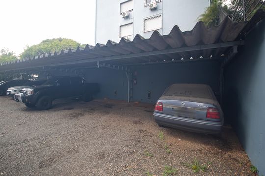 Garagem de apartamento à venda com 1 quarto, 38m² em Azenha, Porto Alegre