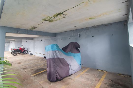 Garagem de apartamento à venda com 1 quarto, 38m² em Azenha, Porto Alegre