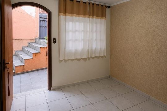 Casa à venda com 4 quartos, 131m² em Jardim Trieste, São Bernardo do Campo