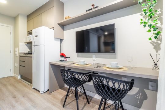 Cozinha de kitnet/studio à venda com 1 quarto, 27m² em Paraíso, São Paulo