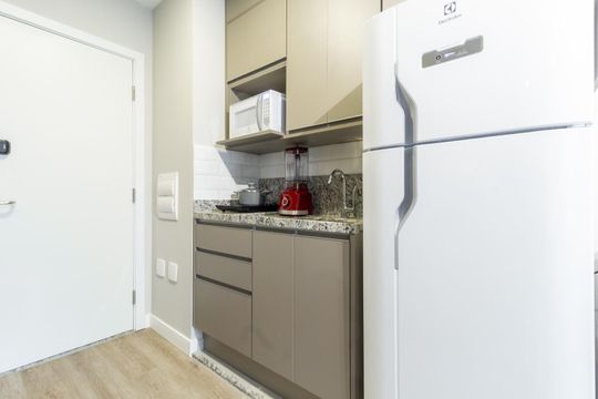 Cozinha de kitnet/studio à venda com 1 quarto, 27m² em Paraíso, São Paulo