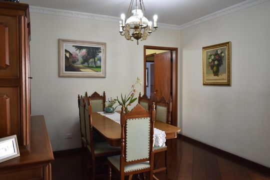 Sala de apartamento à venda com 3 quartos, 138m² em Chácara Inglesa, São Paulo