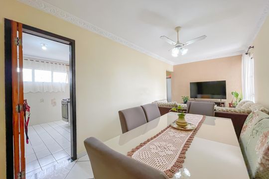 Sala de apartamento para alugar com 3 quartos, 64m² em Piratininga, Osasco