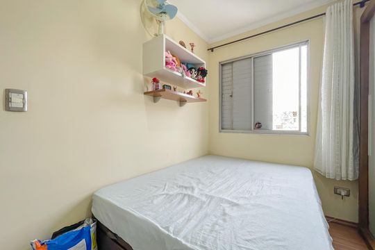 Quarto 2 de apartamento para alugar com 3 quartos, 64m² em Piratininga, Osasco
