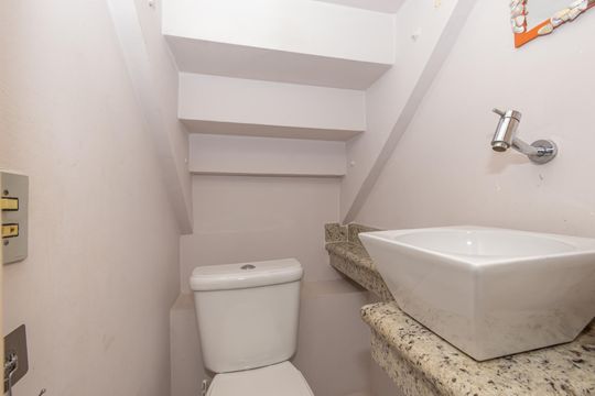 Lavabo de casa de condomínio para alugar com 2 quartos, 78m² em Parque Villa Flores, Sumaré