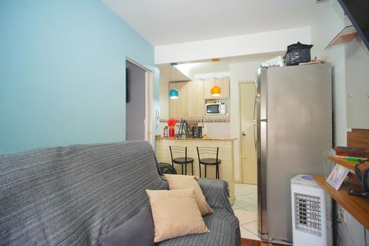 Sala de kitnet/studio à venda com 1 quarto, 36m² em Jardim Dona Leopoldina, Porto Alegre