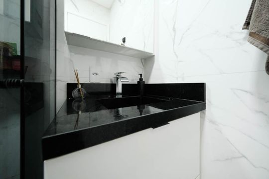 Banheiro de apartamento à venda com 2 quartos, 44m² em Vila Nova Savoia, São Paulo