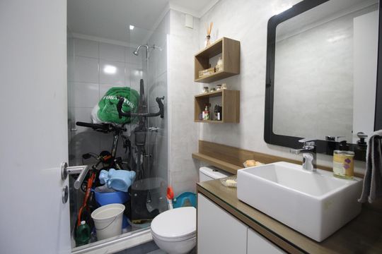Banheiro de apartamento para alugar com 2 quartos, 79m² em Jardim Carvalho, Porto Alegre