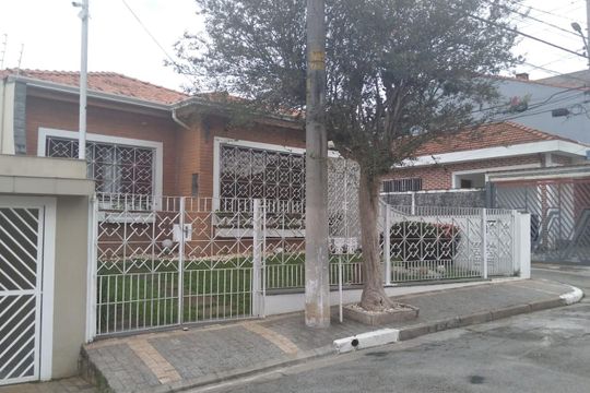Fachada de casa à venda com 2 quartos, 183m² em Vila Dom Pedro Ii, São Paulo