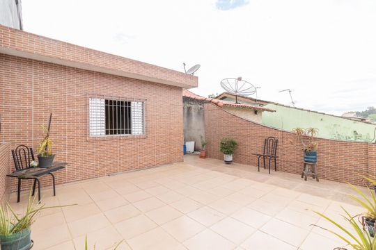 Varanda de casa à venda com 4 quartos, 150m² em Cidade Líder, São Paulo