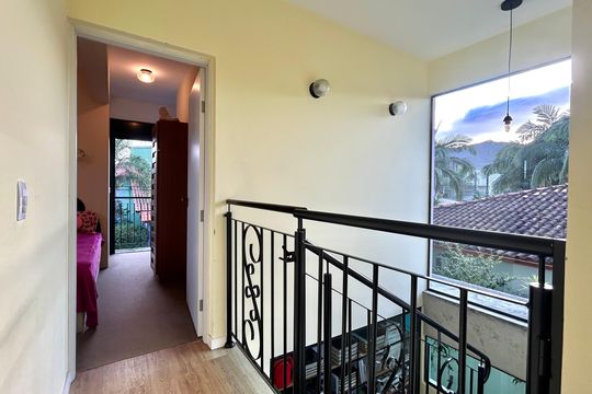 Escada de casa para alugar com 3 quartos, 100m² em Rio Tavares, Florianópolis