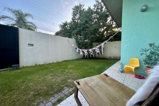 Jardim de casa para alugar com 3 quartos, 100m² em Rio Tavares, Florianópolis