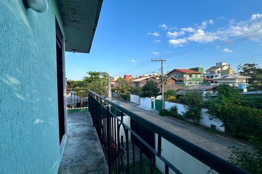 Varanda suíte de casa para alugar com 3 quartos, 100m² em Rio Tavares, Florianópolis