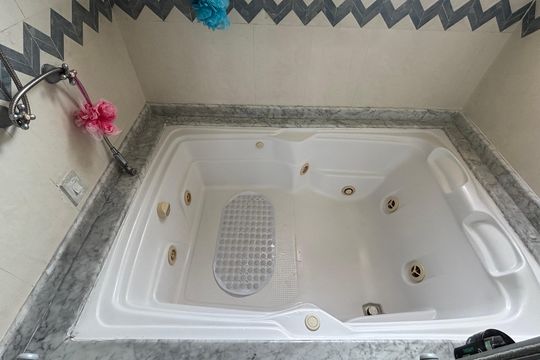 Banheiro da Suíte de apartamento à venda com 3 quartos, 155m² em Vila Assunção, Santo André