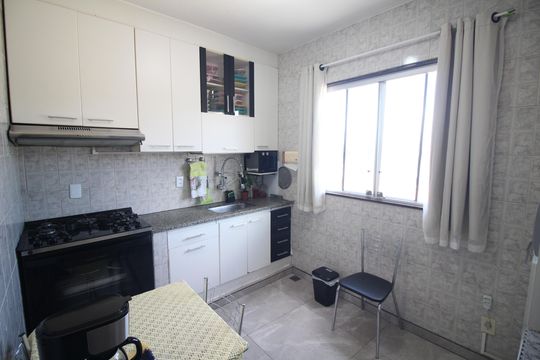 Cozinha de casa para alugar com 3 quartos, 356m² em Pindorama, Belo Horizonte