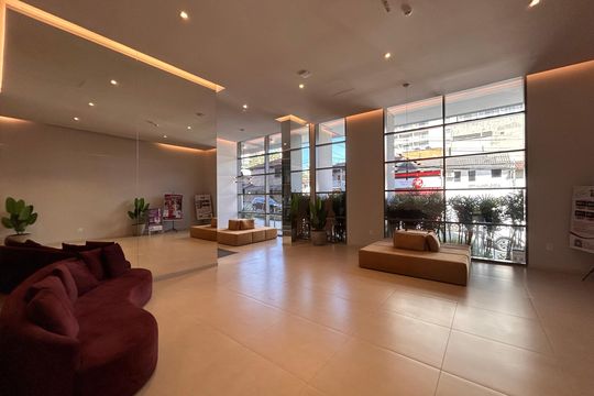 Hall de entrada condomínio  de apartamento para alugar com 3 quartos, 77m² em Santo Amaro, São Paulo
