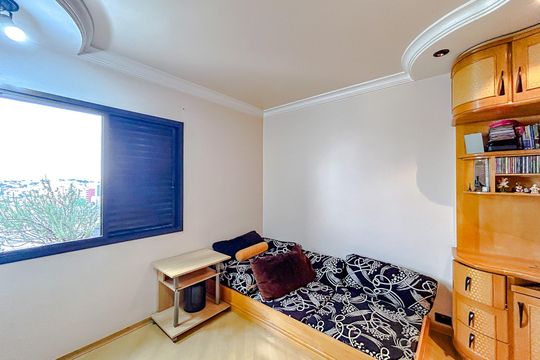 Quarto 1 de apartamento à venda com 3 quartos, 115m² em Chácara Seis de Outubro, São Paulo