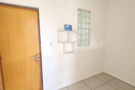 Escritório  de casa para alugar com 2 quartos, 180m² em Nordeste do Amaralina, Salvador