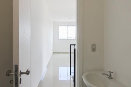Lavabo de apartamento para alugar com 2 quartos, 101m² em Planalto, Belo Horizonte