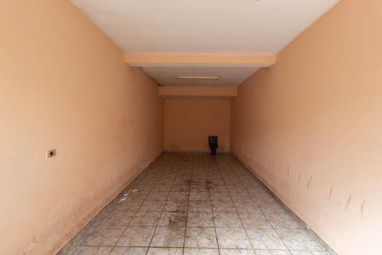 Garagem de casa à venda com 4 quartos, 160m² em Parque Cruzeiro do Sul, São Paulo