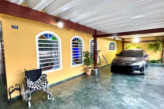 Garagem de casa para alugar com 3 quartos, 165m² em Jardim Santa Mena, Guarulhos