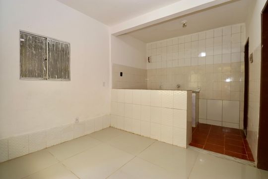 Sala de casa para alugar com 1 quarto, 35m² em Itapuã, Salvador