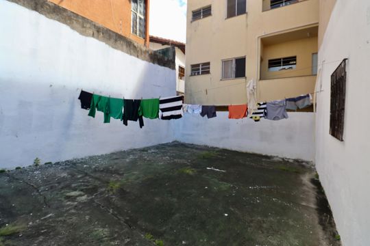 Área comum de casa para alugar com 1 quarto, 35m² em Itapuã, Salvador