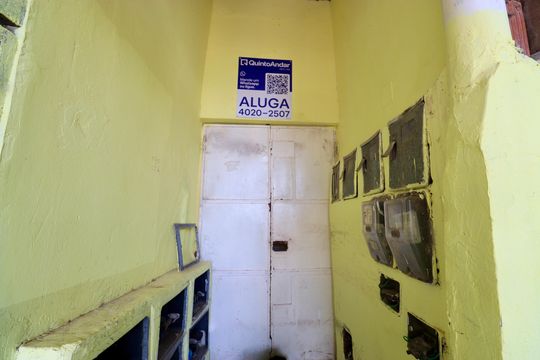 Fechada de casa para alugar com 1 quarto, 35m² em Itapuã, Salvador