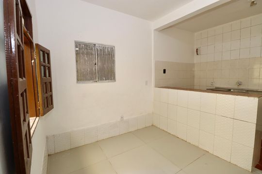 Casa para alugar com 1 quarto, 35m² em Itapuã, Salvador
