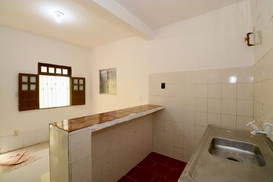 Cozinha de casa para alugar com 1 quarto, 35m² em Itapuã, Salvador